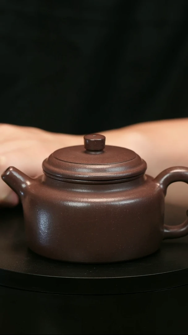 茶壶紫砂杰*、H1981陈伟紫泥光素德中