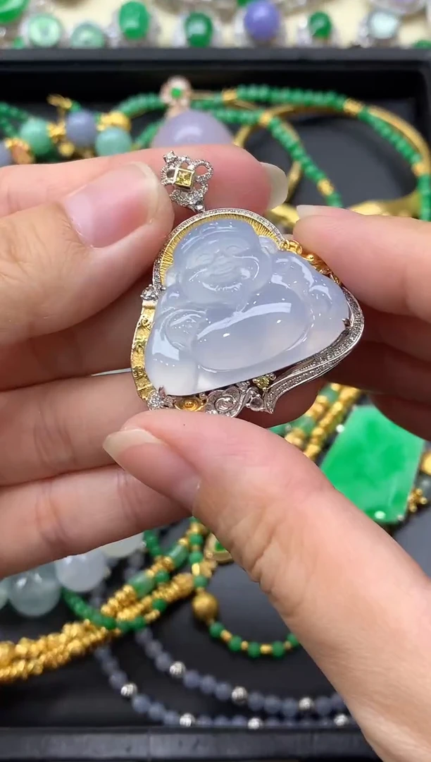 颈饰18K金镶嵌翡翠688-中国好珍宝