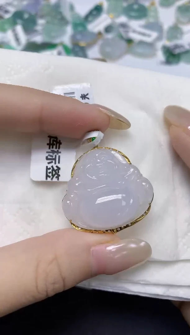 翡翠18K金镶嵌颈饰天然缅甸翡翠A货