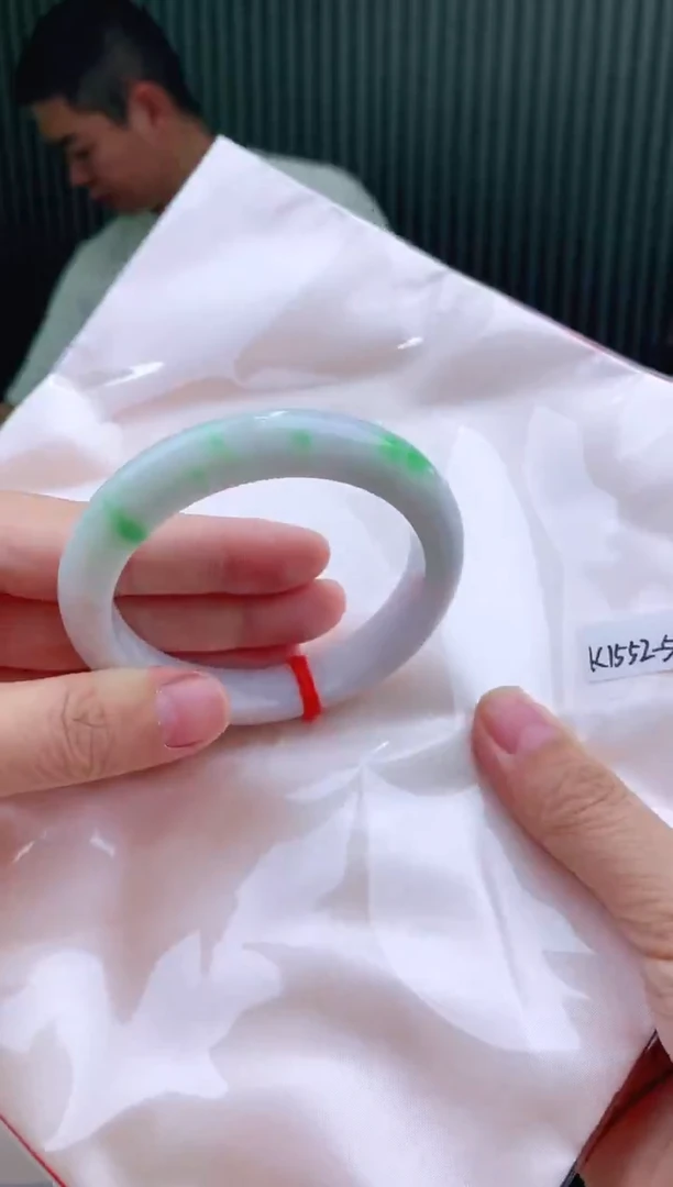 未镶嵌手镯翡翠55