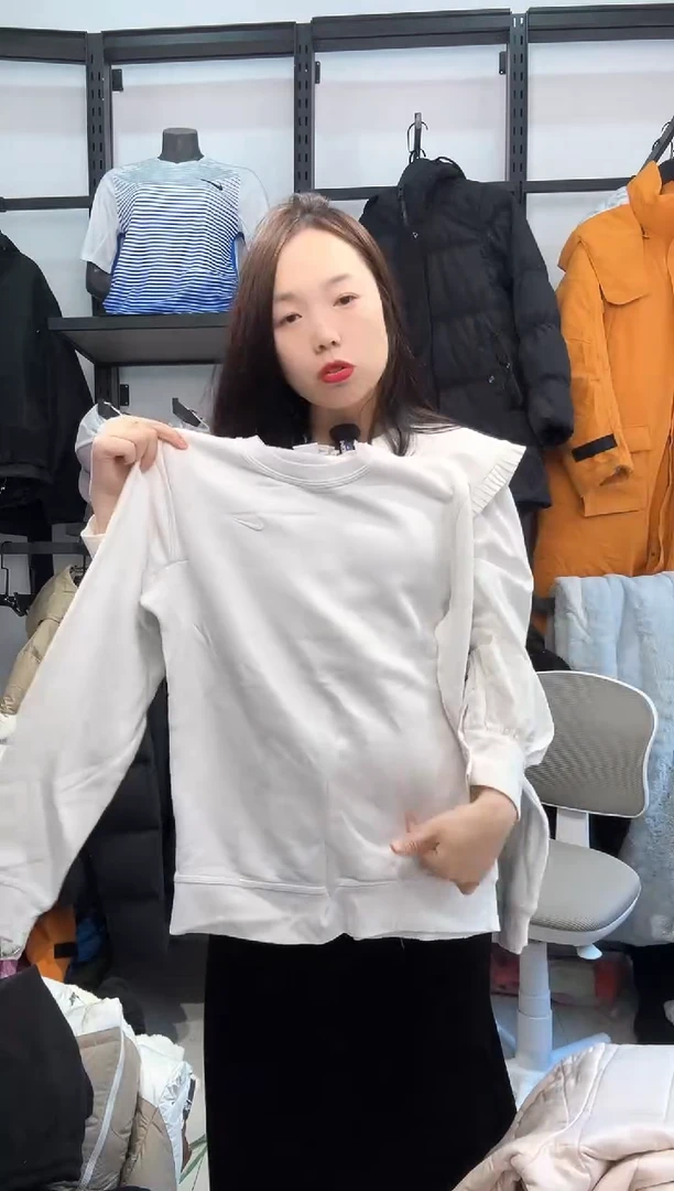 2601   编码  瑕疵直播间过款为准 尺码  ·  S