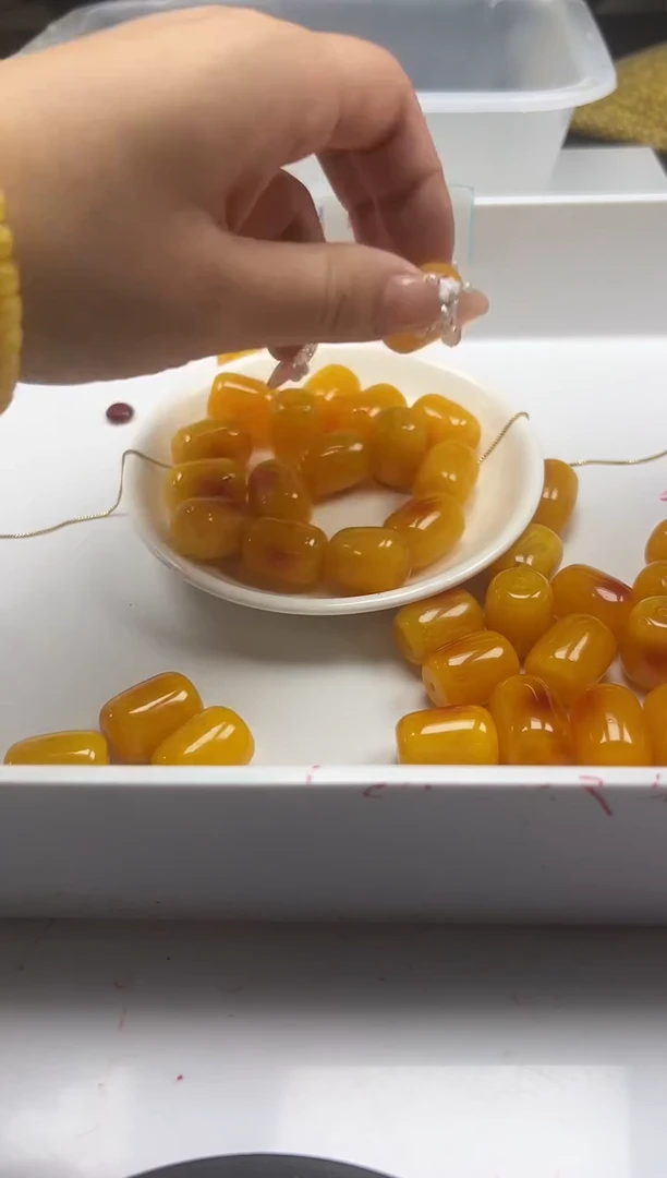 未镶嵌颈饰蜜蜡w2029蜜蜡俏皮直桶珠*1个