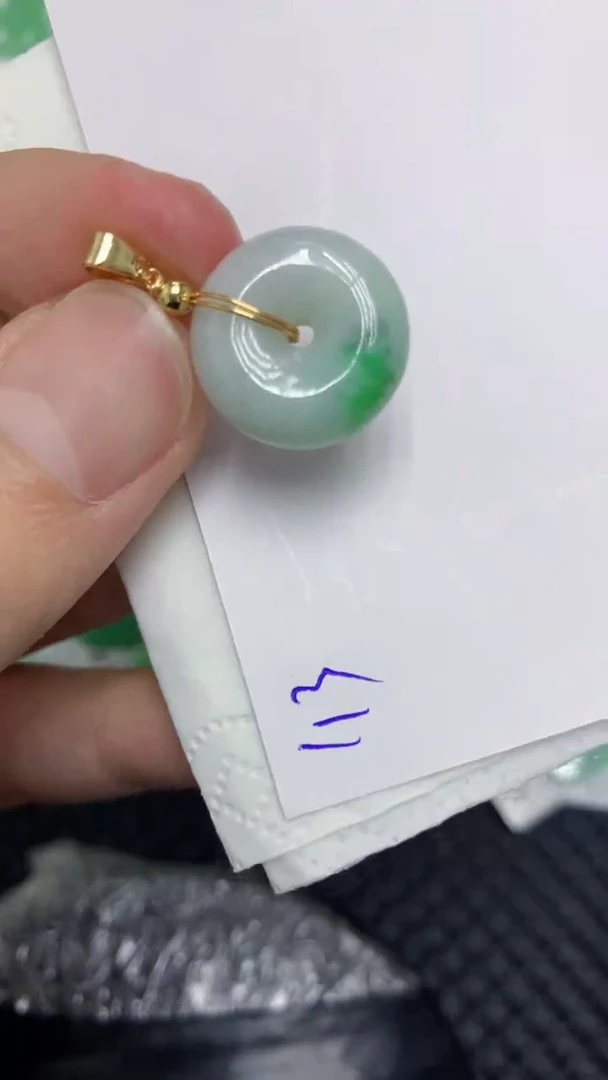 颈饰未镶嵌翡翠缅甸A货翡翠