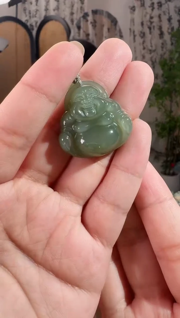 颈饰未镶嵌和田玉30湖水绿佛公