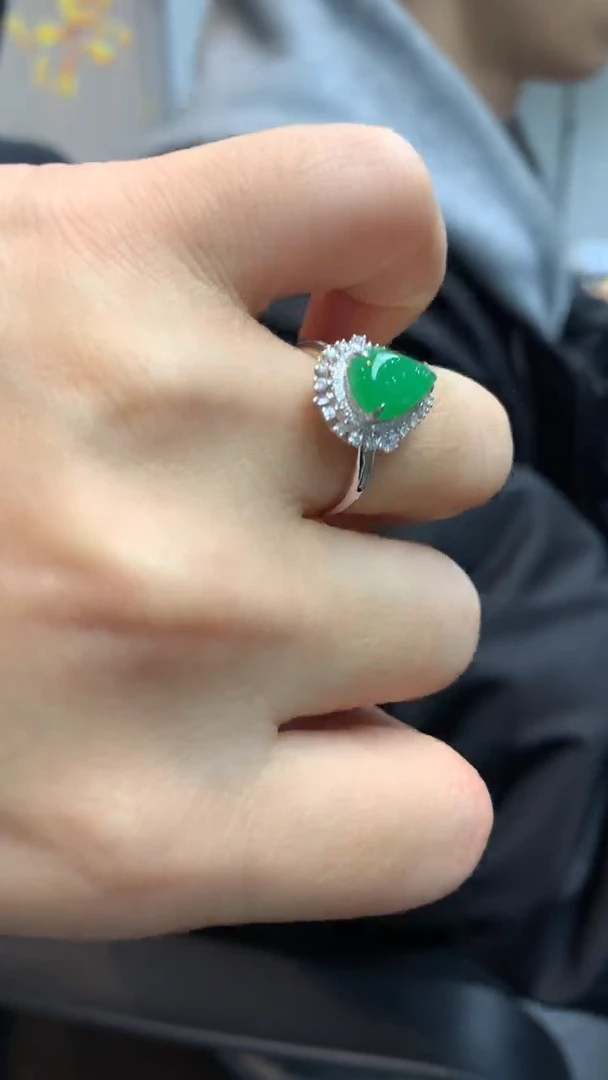 【闪购商品】翡翠戒圈18K金镶嵌5-天然翡翠