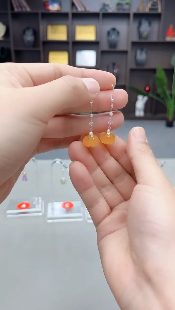 未镶嵌耳饰玛瑙/玉髓W06
