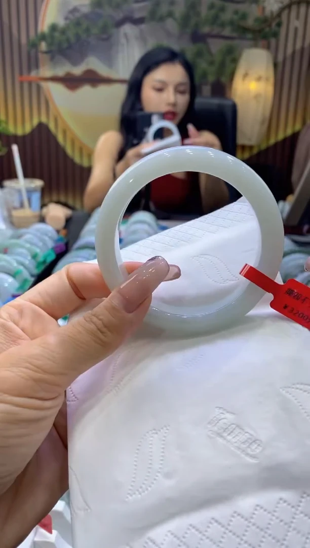 翡翠手镯未镶嵌00007975