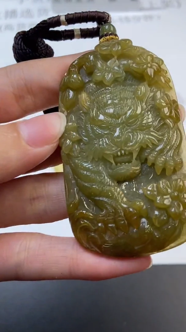 未镶嵌挂件翡翠372535      多人