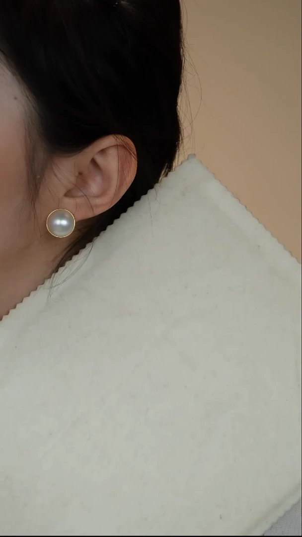 【闪购商品】拼合珍珠（马贝珠）耳饰18K金镶嵌1