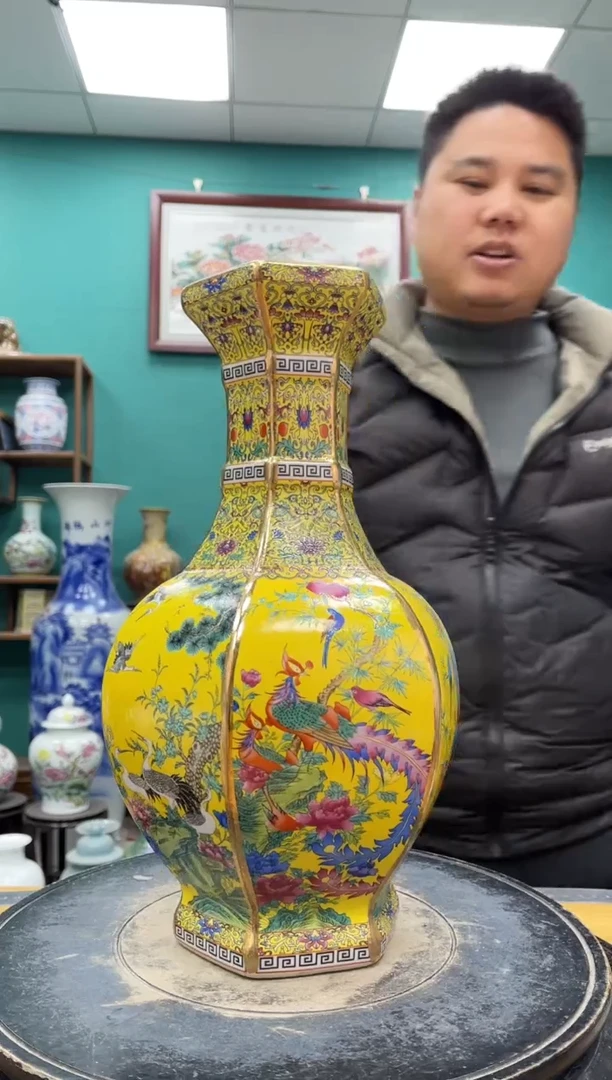 摆件中号六方黄珐琅陶瓷