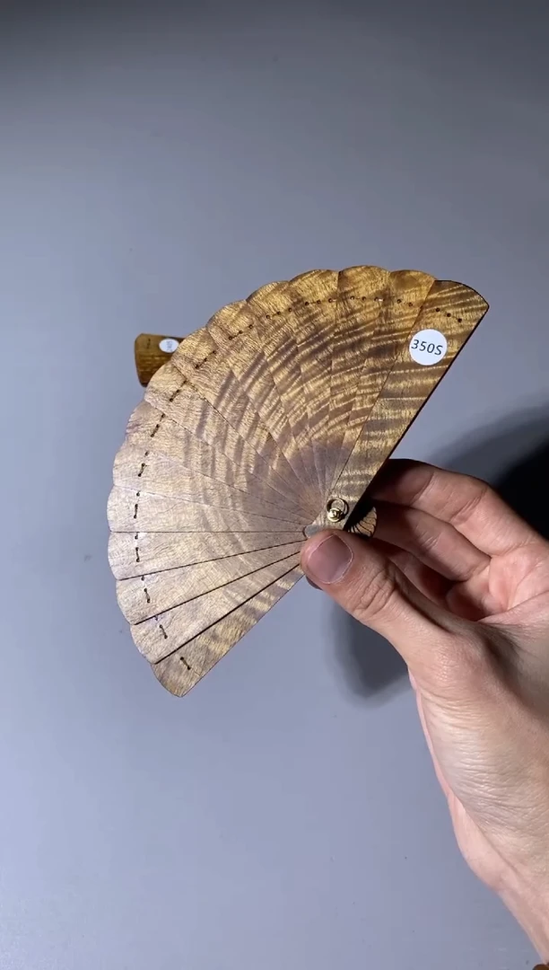 【闪购商品】金丝楠木雕350号10cm金丝楠迷你扇