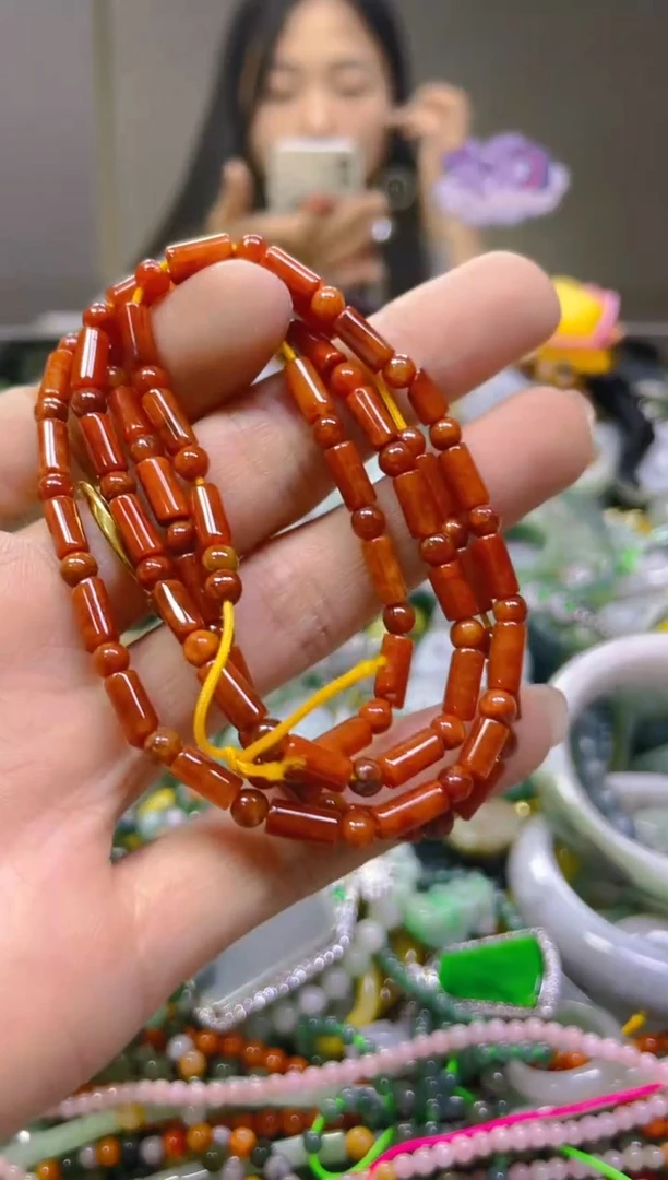 翡翠未镶嵌颈饰4MM/F/翡翠A货，一件也是批发价