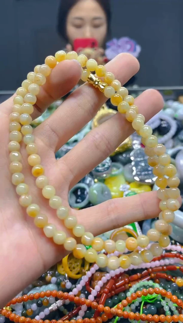 颈饰未镶嵌翡翠5MM/Q/翡翠A货，一件也是批发价