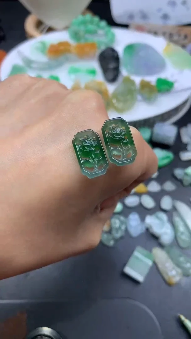【闪购商品】定制翡翠未镶嵌翡翠