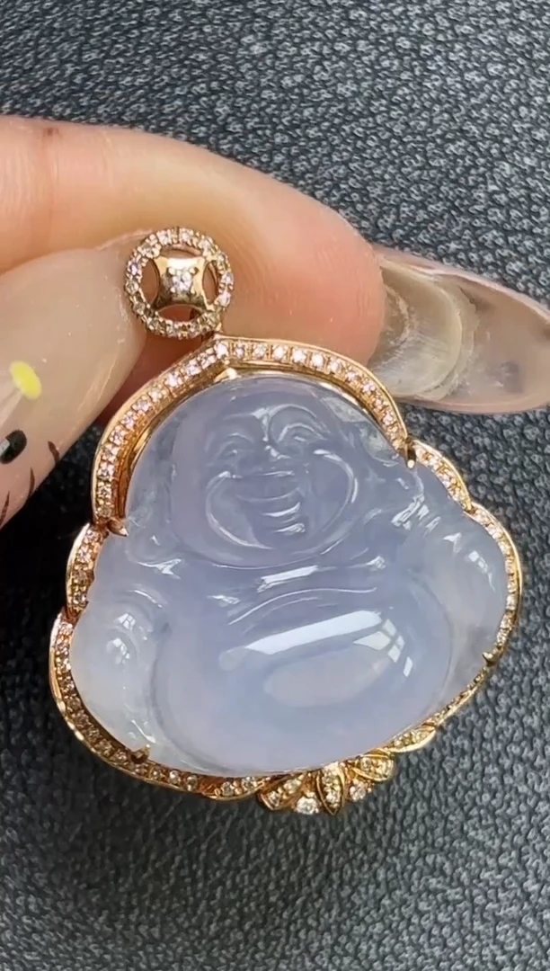 颈饰18K金镶嵌翡翠佛公