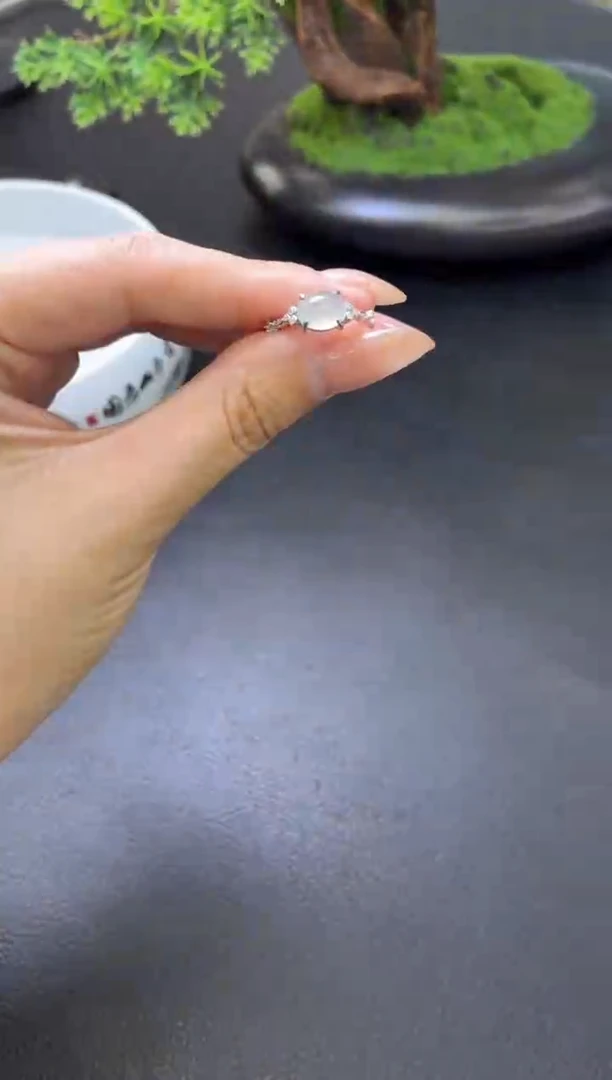 翡翠戒指银S925镶嵌戒指