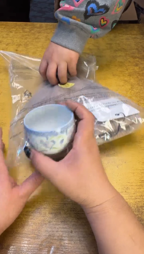 瓷器蒙碗瓷器瑕疵破破102