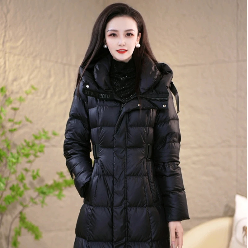 新款时尚修身气质减龄显瘦羽绒服M-3XL