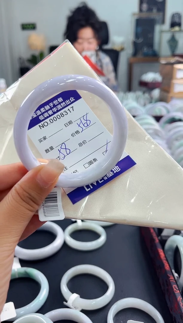 翡翠手镯未镶嵌天然缅甸A货翡翠