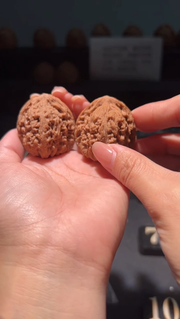 把件文玩核桃大****~68福利对南疆石