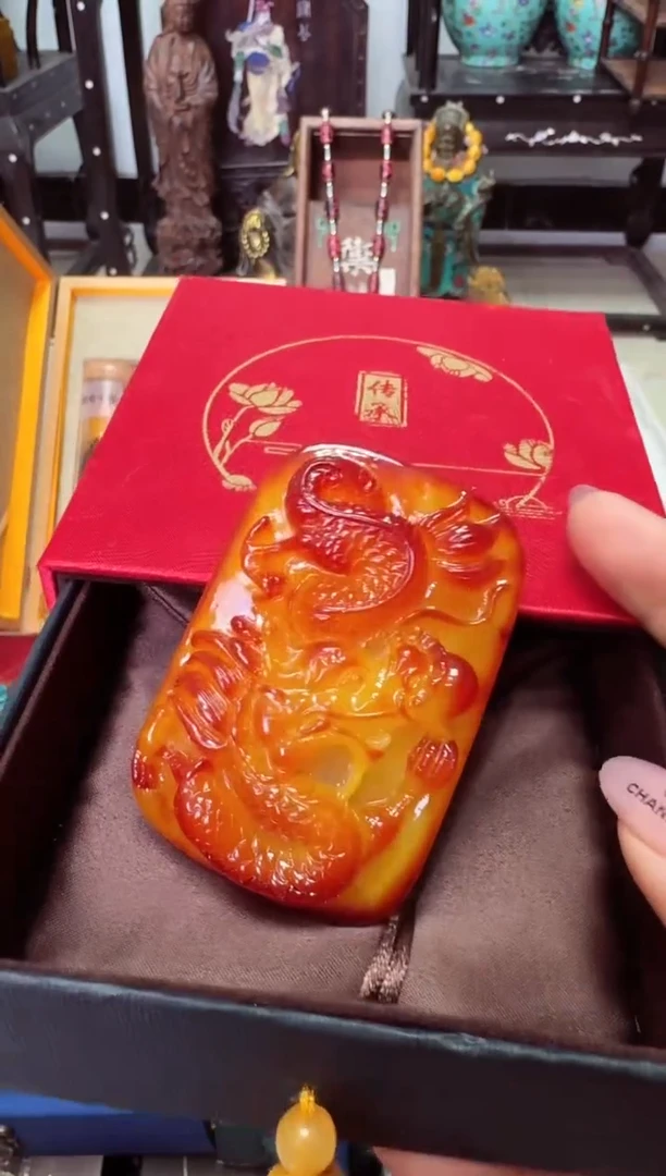 【闪购商品】蜜蜡颈饰未镶嵌老板娘推荐------------