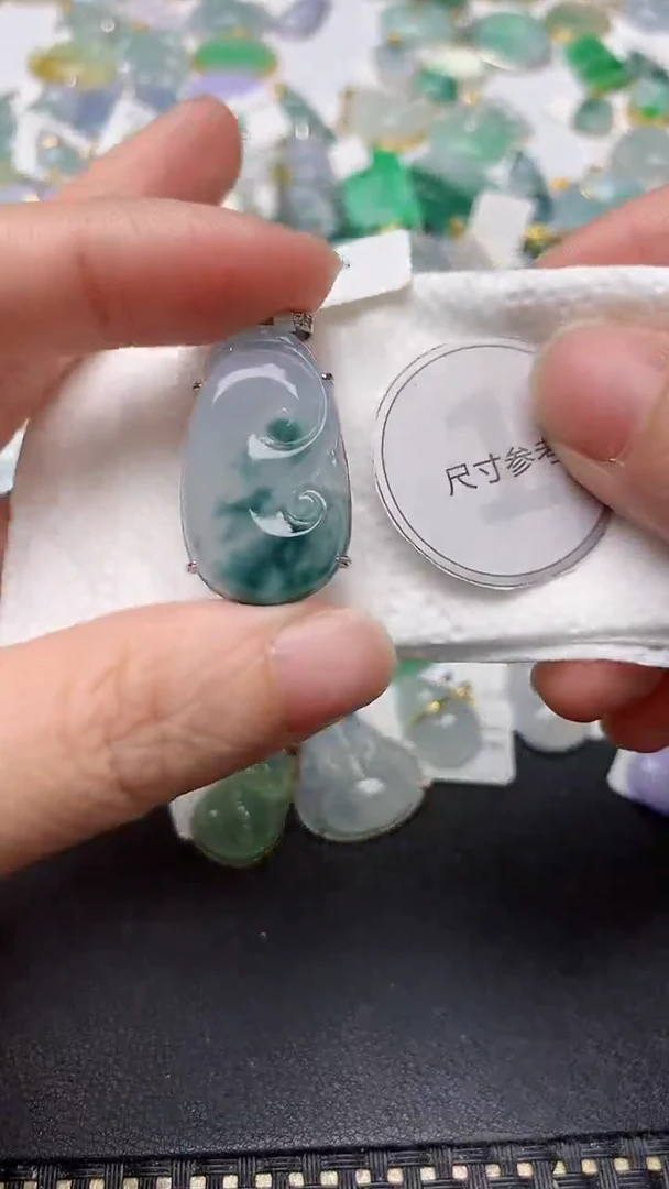 颈饰未镶嵌翡翠天然缅甸A货翡翠