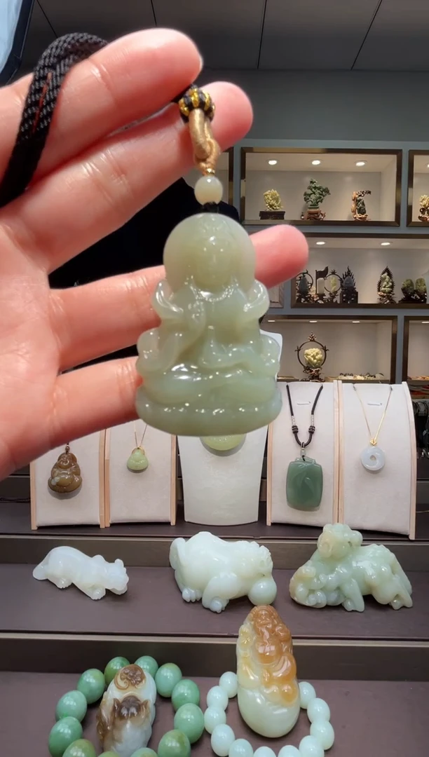 颈饰未镶嵌和田玉苏