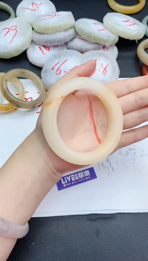 石英质玉手镯未镶嵌326+63/64