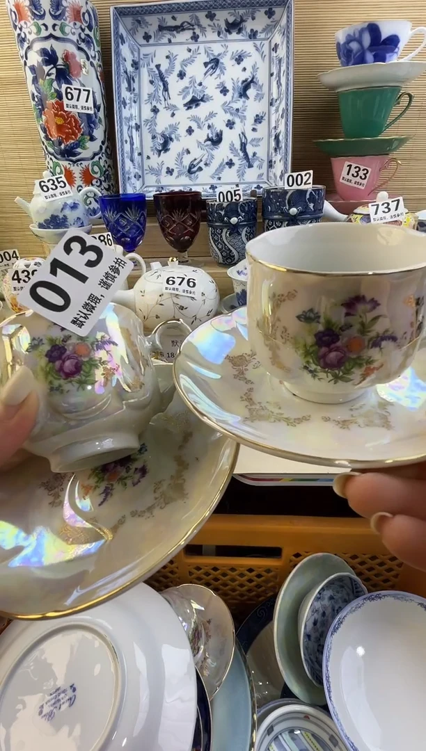 摆件周*玲摆件瓷器瓷器瓷器