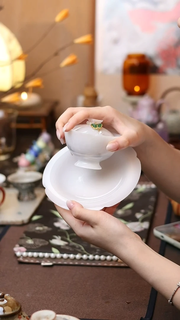 冰种璞玉花口盖碗加壶承
