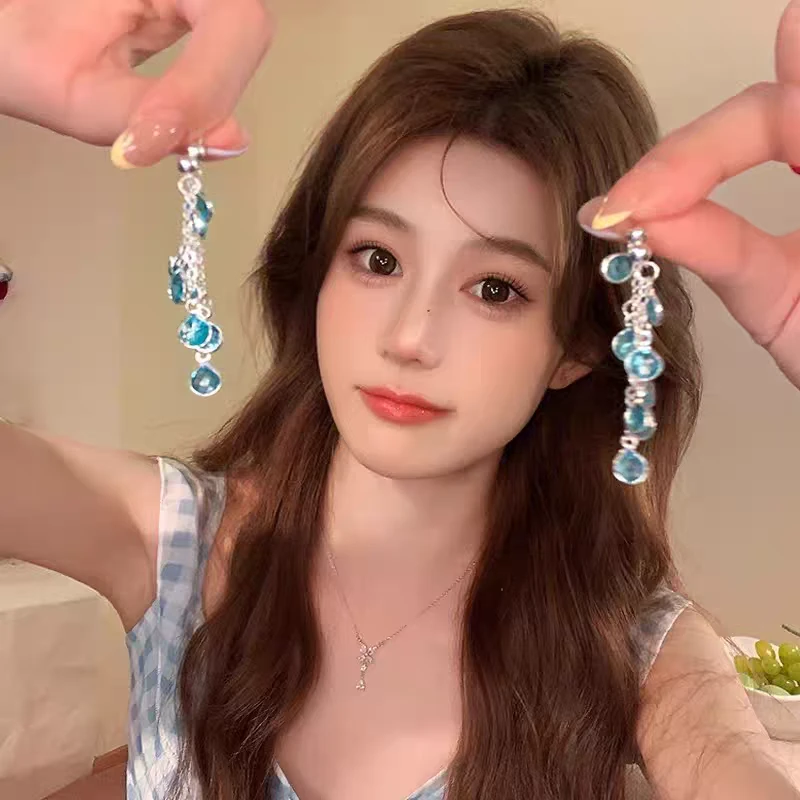 铜合金耳饰 气质轻奢百搭简约简约优雅精致网红设计师耳环F3057