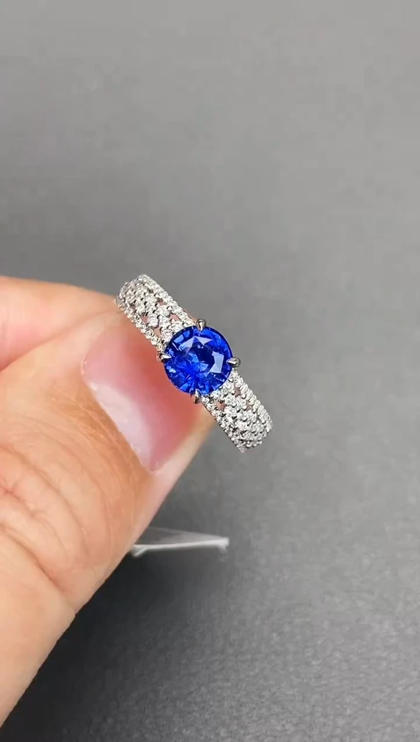 戒指蓝宝石18K金镶嵌1.27ct