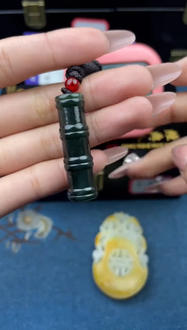 【闪购商品】和田玉吊坠未镶嵌1