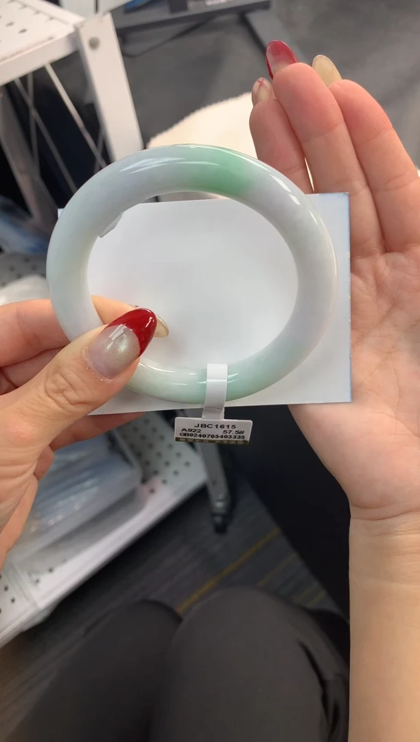 【闪购商品】翡翠手镯未镶嵌.............