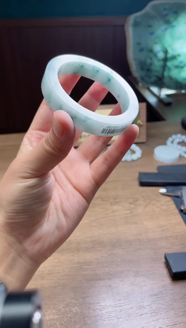 未镶嵌手镯定制翡翠定制