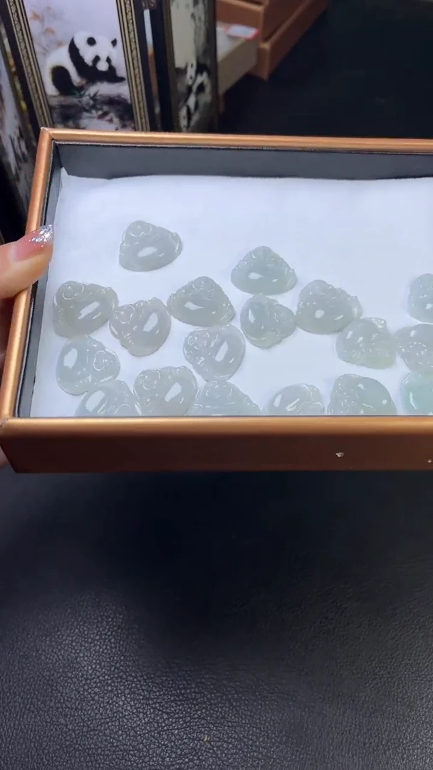 【闪购商品】翡翠吊坠(不含链)未镶嵌PQGJ613-1多样性发一件