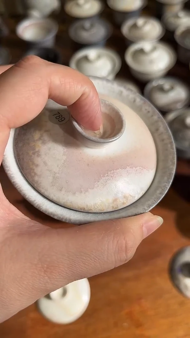 盖碗789号容量100-110ML高白泥有点滑盖