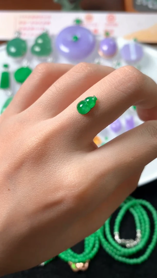 未镶嵌定制翡翠裸石（镶嵌定制）