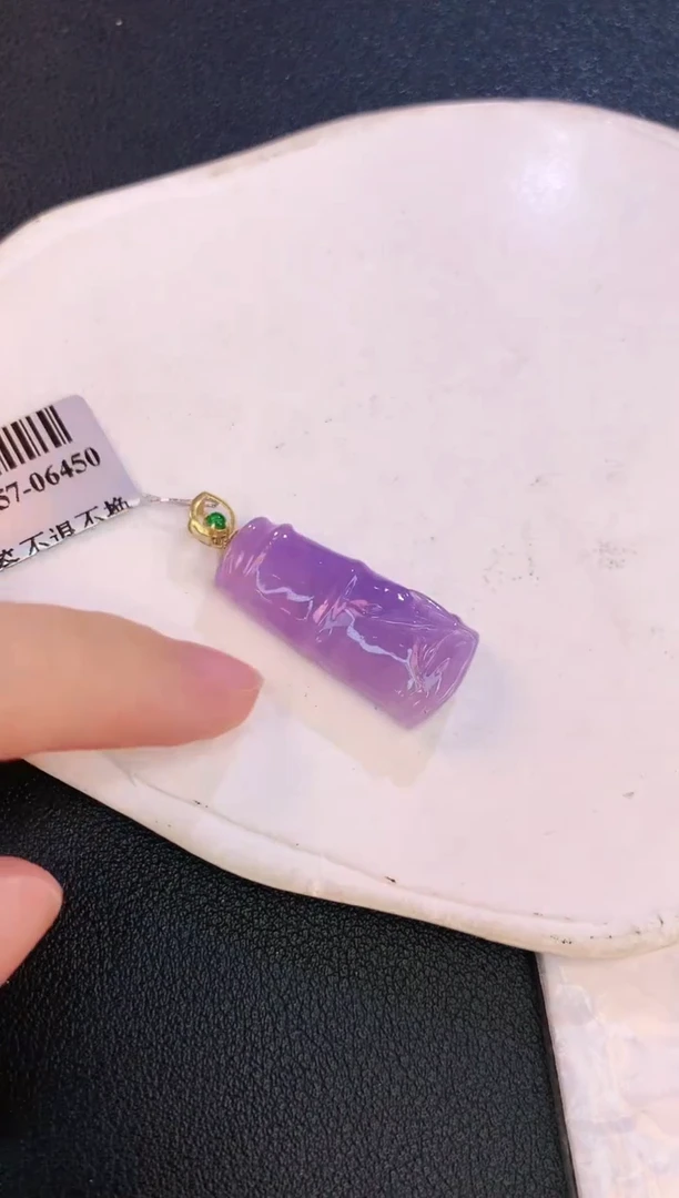 翡翠18K金镶嵌颈饰赠礼盒证书 麦麦