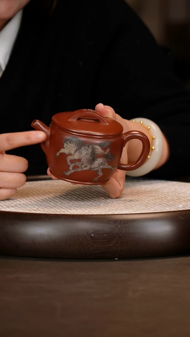 茶壶紫砂艺【鲍宜明】红皮龙汉瓦 260c