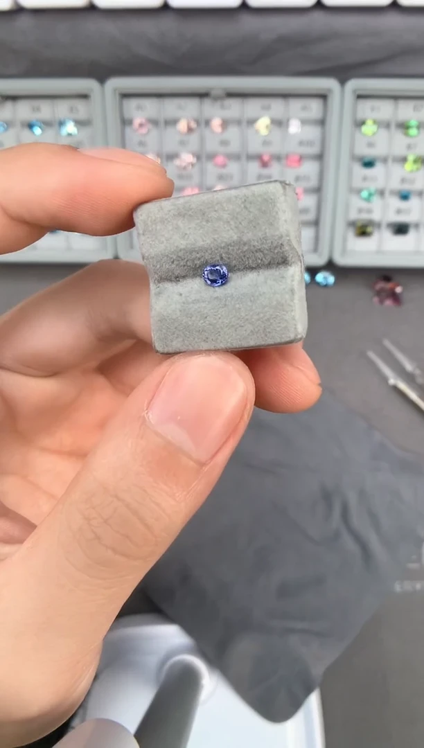 【闪购商品】定制蓝宝石裸石未镶嵌0.35ct