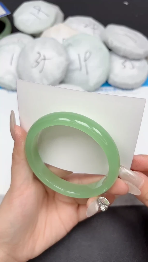 未镶嵌手镯石英质玉384-59-60