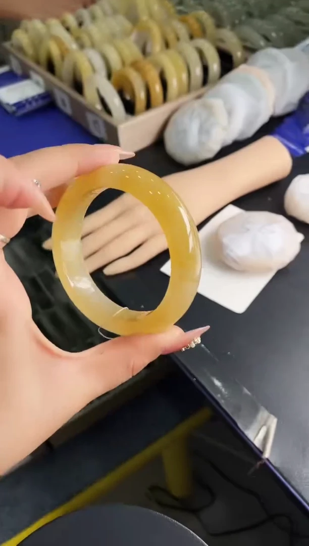 未镶嵌手镯石英质玉z70-HB57+