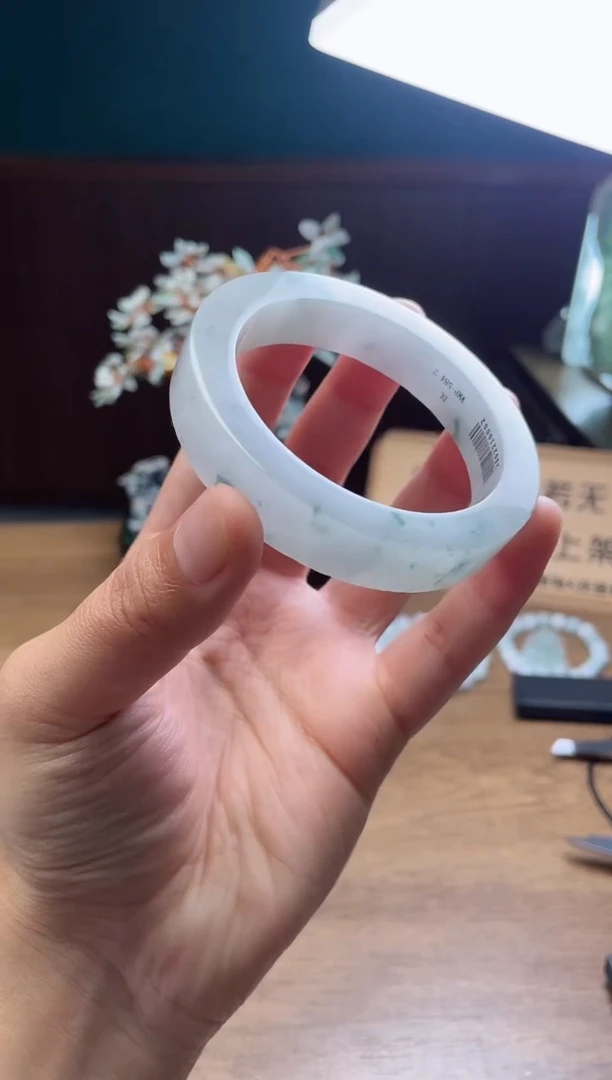 【闪购商品】定制翡翠手镯未镶嵌定制