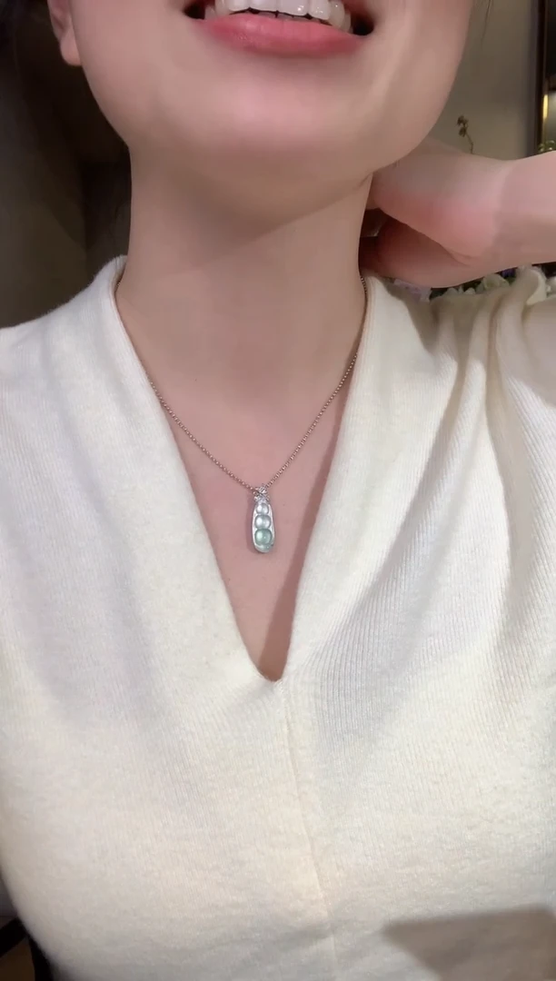 吊坠(不含链)18K金镶嵌翡翠冬日珠宝Q78