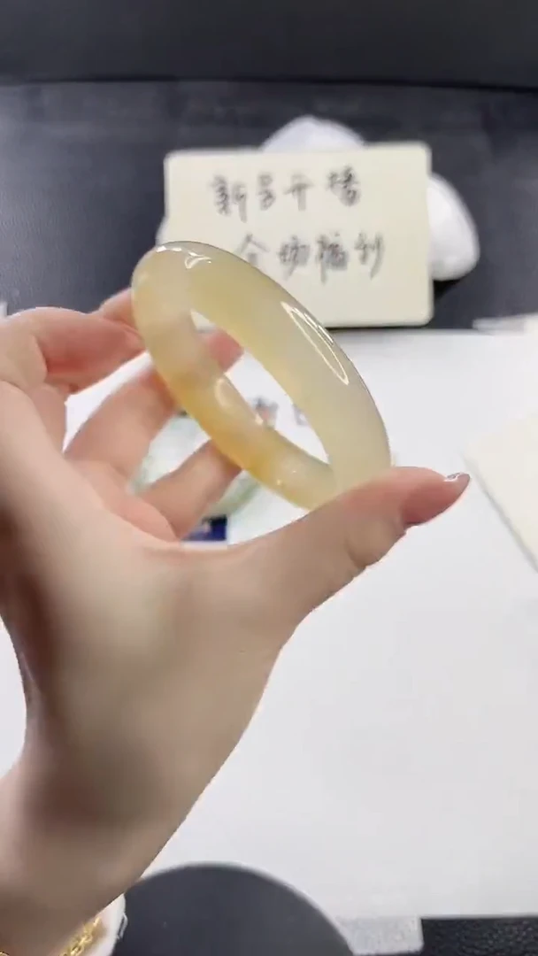 未镶嵌手镯石英质玉多样性发货V211