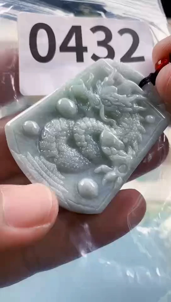 【闪购商品】翡翠挂件未镶嵌天然翡翠吊坠挂件