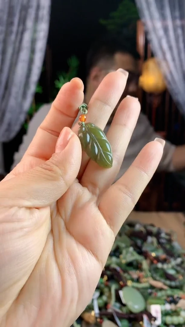 【闪购商品】和田玉挂件未镶嵌多样性发货拍一发一