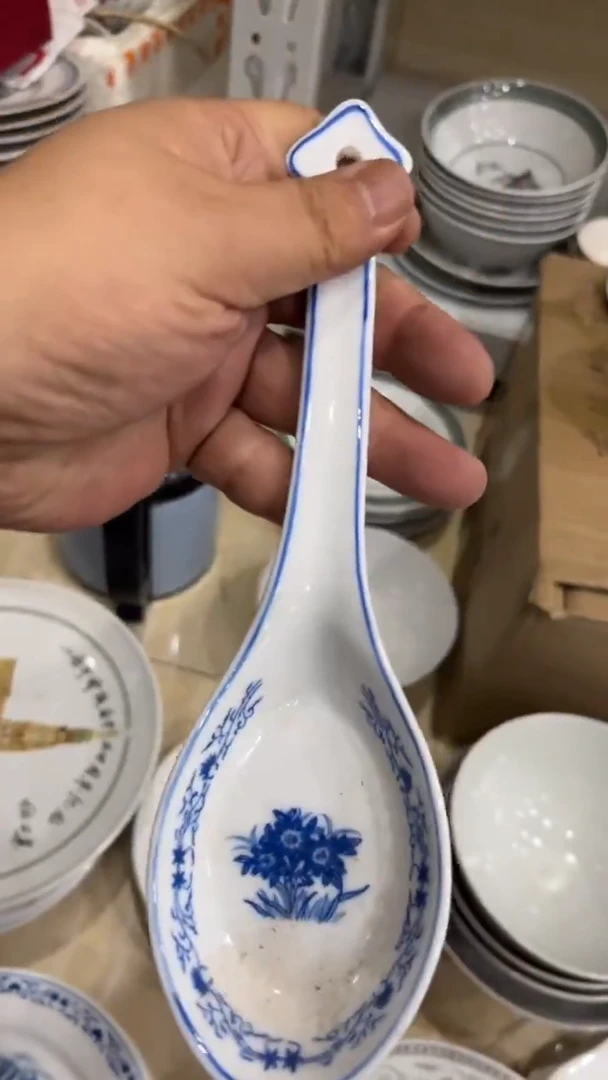 微瑕湖南醴陵釉下五彩陶瓷