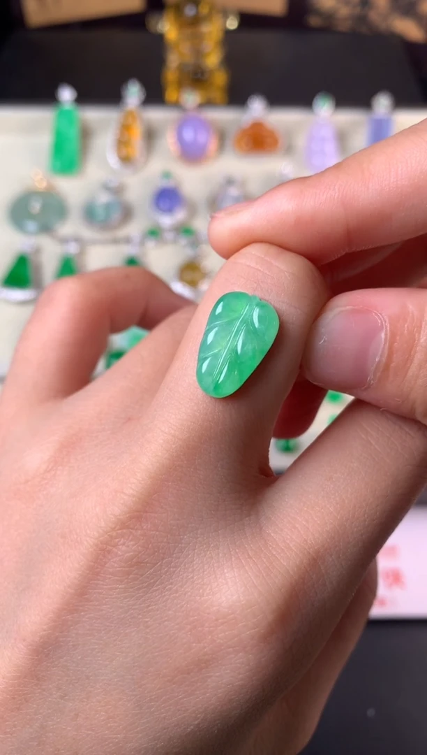 未镶嵌定制翡翠裸石（镶嵌定制）